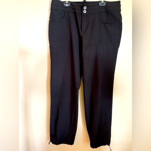 The North face Black Women Joggers pants size 14 US
